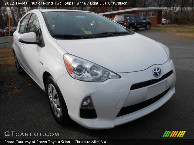 2012 Toyota Prius c Hybrid Two in Super White