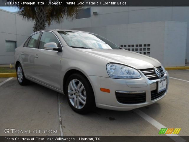 2010 Volkswagen Jetta TDI Sedan in White Gold Metallic