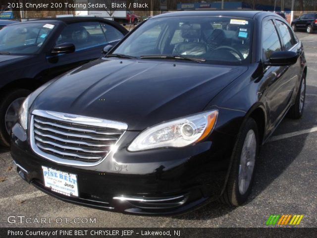 2013 Chrysler 200 Touring Sedan in Black