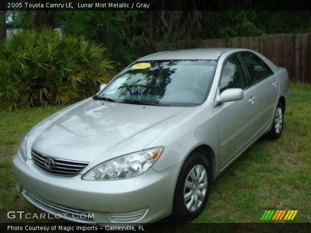 2005 Toyota Camry LE in Lunar Mist Metallic