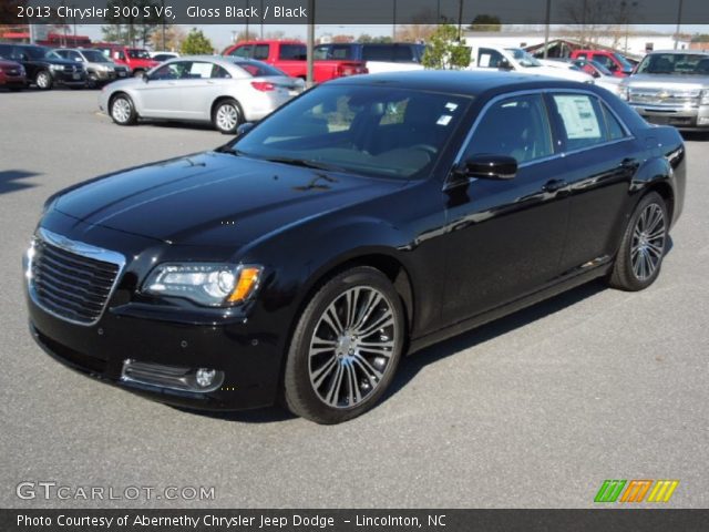 2013 Chrysler 300 S V6 in Gloss Black