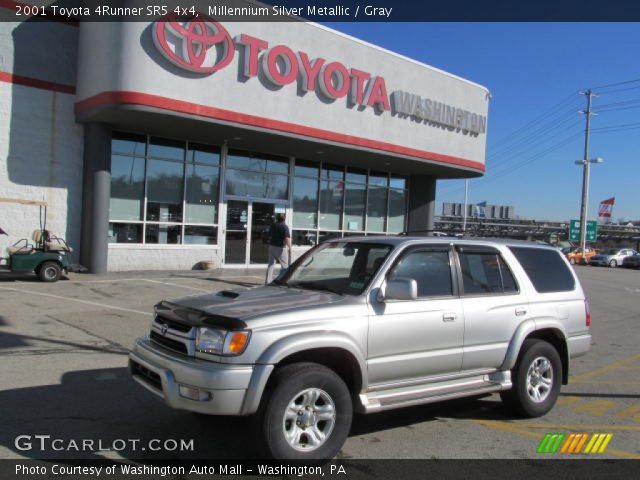 2001 Toyota 4Runner SR5 4x4 in Millennium Silver Metallic