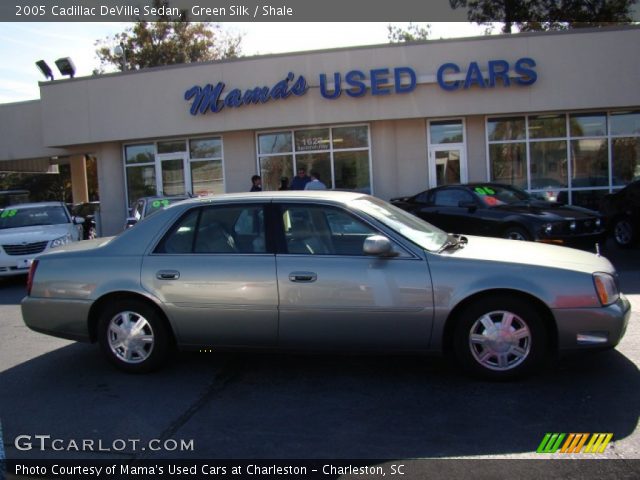 2005 Cadillac DeVille Sedan in Green Silk
