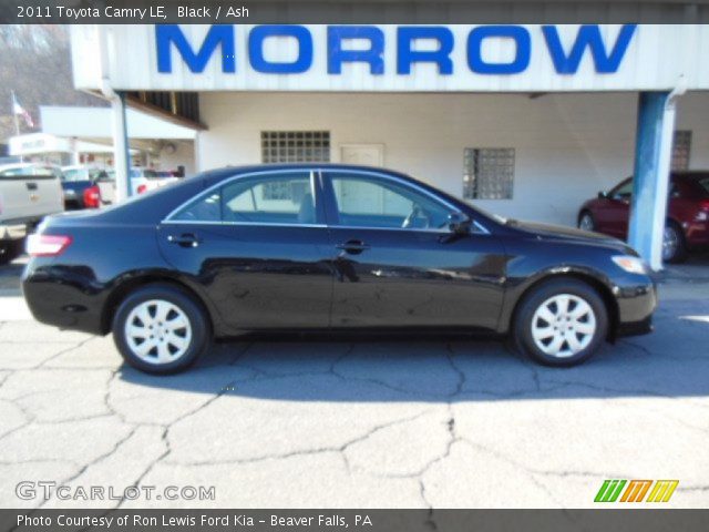 2011 Toyota Camry LE in Black