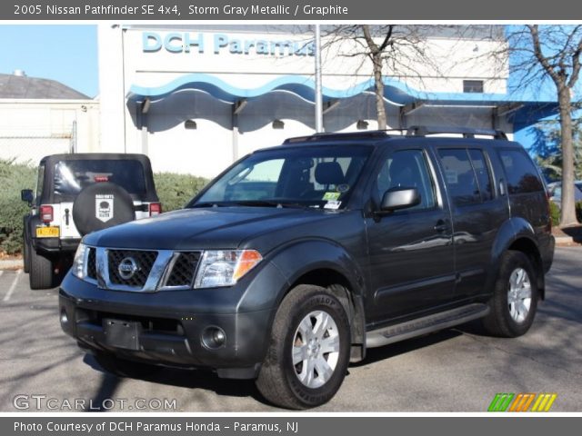 2005 Nissan Pathfinder SE 4x4 in Storm Gray Metallic