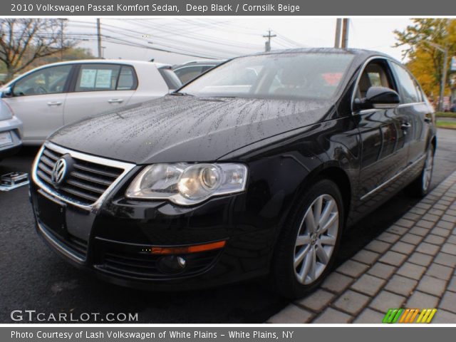 2010 Volkswagen Passat Komfort Sedan in Deep Black