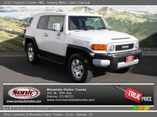 2010 Toyota FJ Cruiser 4WD in Iceberg White