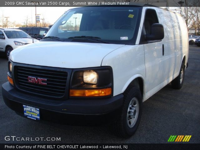 2009 GMC Savana Van 2500 Cargo in Summit White