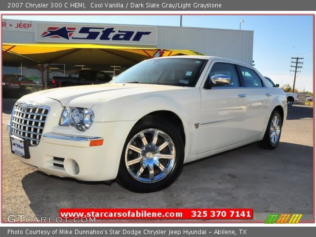 2007 Chrysler 300 C HEMI in Cool Vanilla