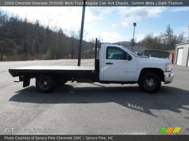 2009 Chevrolet Silverado 3500HD Work Truck Regular Cab 4x4 Chassis in Summit White