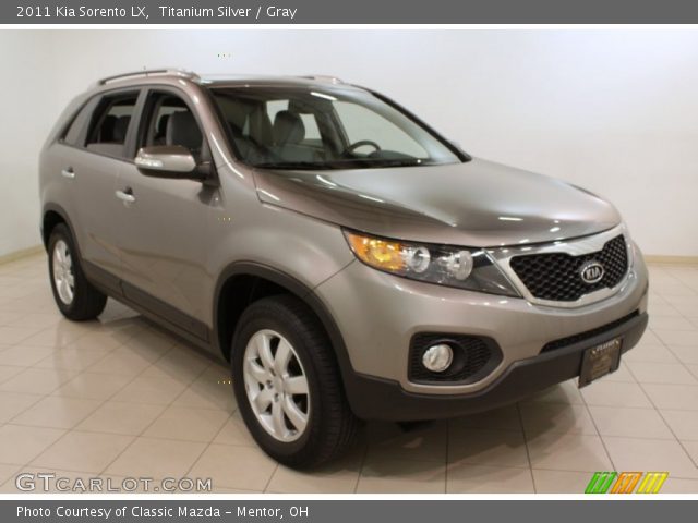 2011 Kia Sorento LX in Titanium Silver