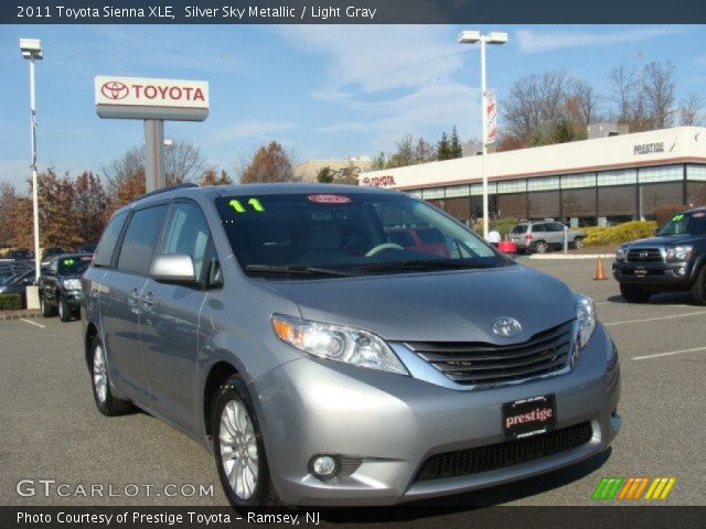 2011 Toyota Sienna XLE in Silver Sky Metallic