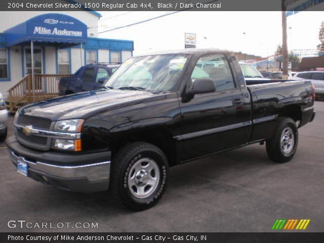 2004 Chevrolet Silverado 1500 Regular Cab 4x4 in Black