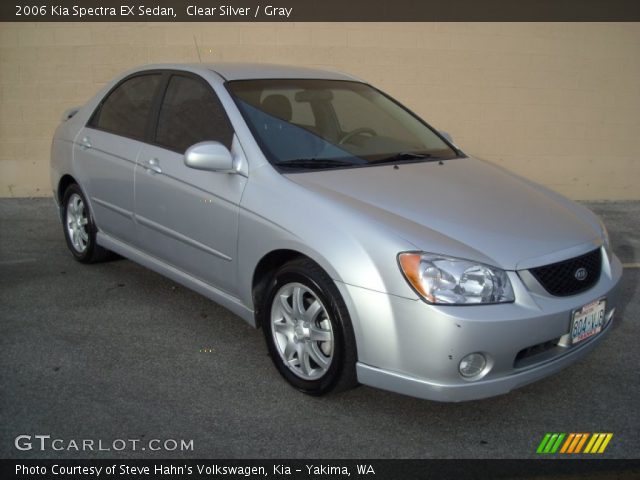 2006 Kia Spectra EX Sedan in Clear Silver