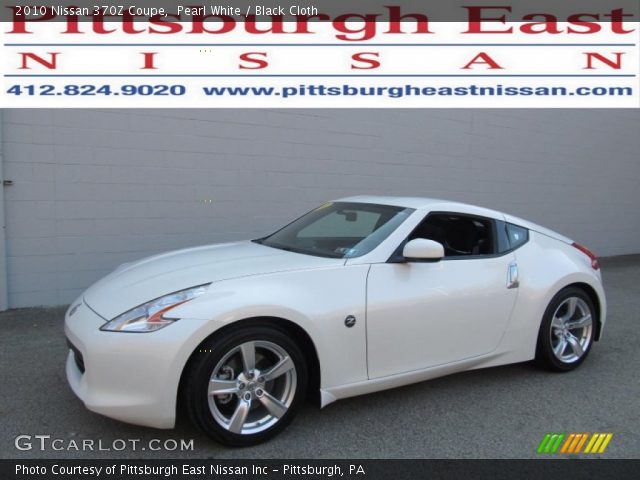2010 Nissan 370Z Coupe in Pearl White