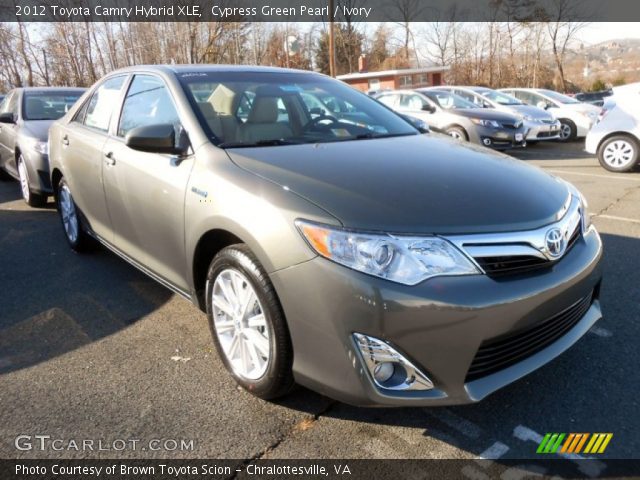 2012 Toyota Camry Hybrid XLE in Cypress Green Pearl