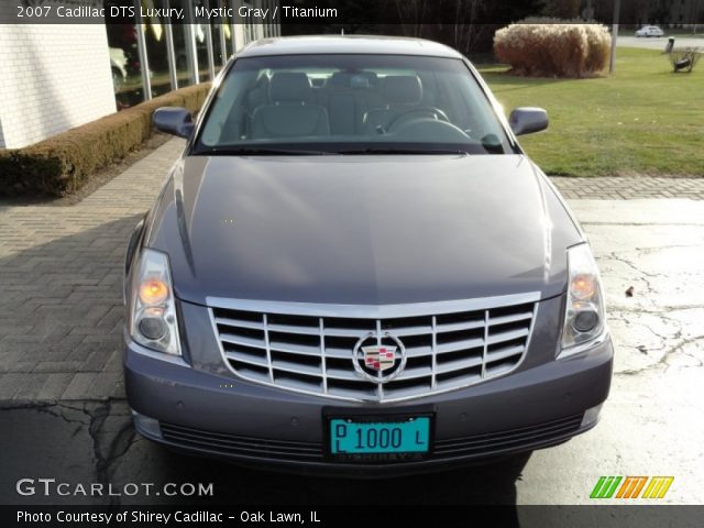 2007 Cadillac DTS Luxury in Mystic Gray
