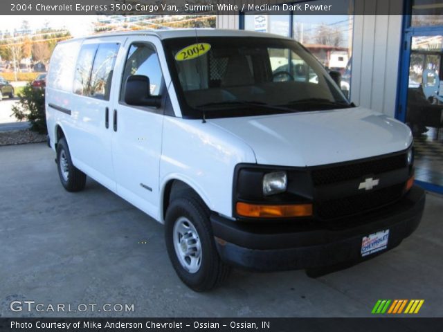 2004 Chevrolet Express 3500 Cargo Van in Summit White