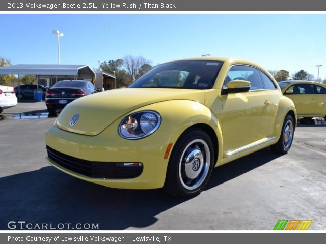 2013 Volkswagen Beetle 2.5L in Yellow Rush