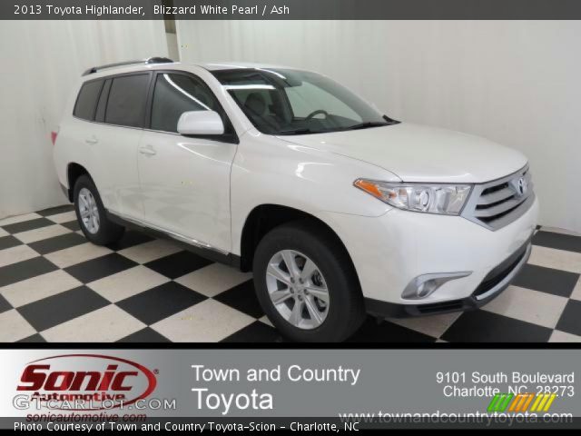 2013 Toyota Highlander  in Blizzard White Pearl