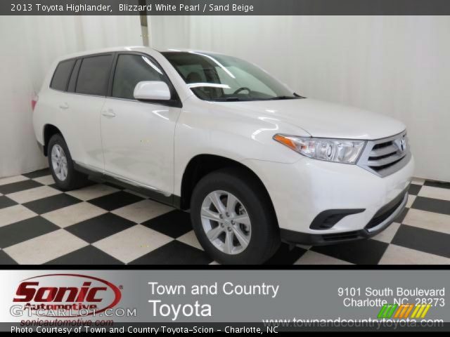 2013 Toyota Highlander  in Blizzard White Pearl