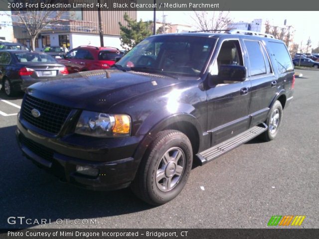 2005 Ford Expedition Limited 4x4 in Black Clearcoat