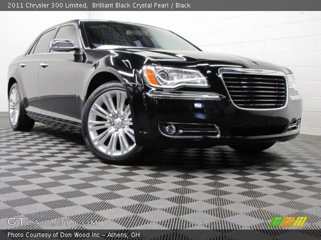 2011 Chrysler 300 Limited in Brilliant Black Crystal Pearl