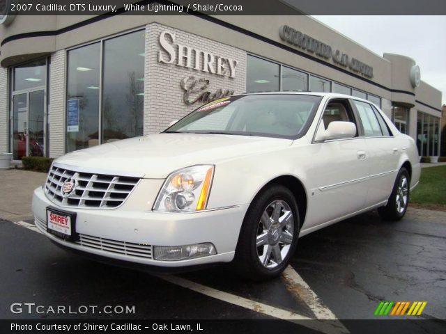 2007 Cadillac DTS Luxury in White Lightning