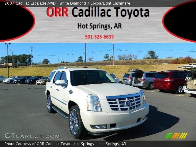 2007 Cadillac Escalade AWD in White Diamond