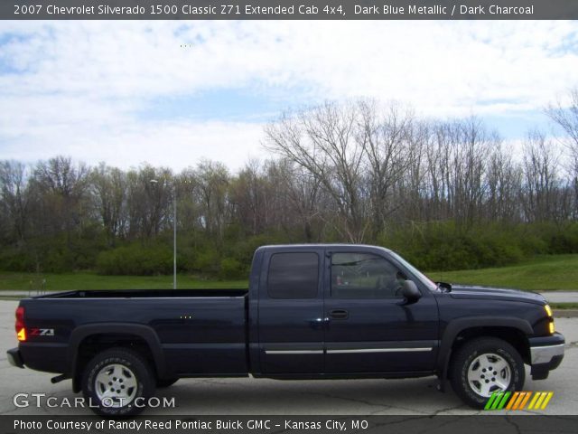 2007 Chevrolet Silverado 1500 Classic Z71 Extended Cab 4x4 in Dark Blue Metallic