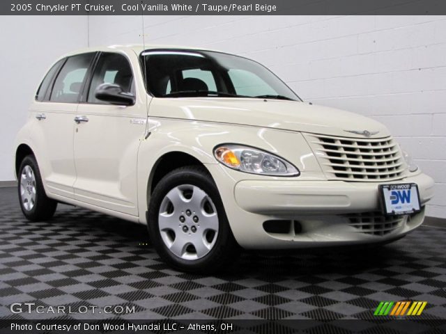 2005 Chrysler PT Cruiser  in Cool Vanilla White