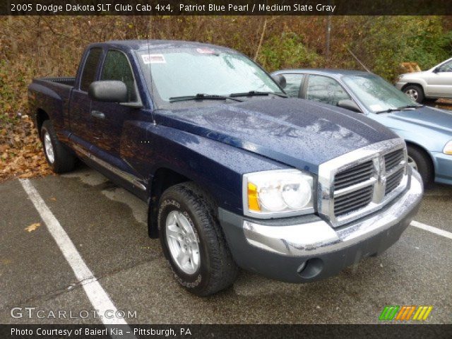 2005 Dodge Dakota SLT Club Cab 4x4 in Patriot Blue Pearl