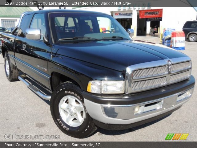 1997 Dodge Ram 1500 Laramie SLT Extended Cab in Black