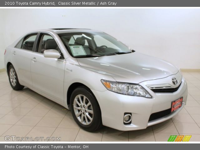 2010 Toyota Camry Hybrid in Classic Silver Metallic