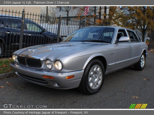 2000 Jaguar XJ XJ8 in Platinum Silver