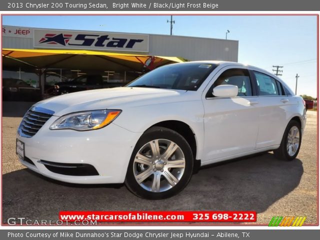 2013 Chrysler 200 Touring Sedan in Bright White