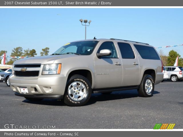 2007 Chevrolet Suburban 1500 LT in Silver Birch Metallic