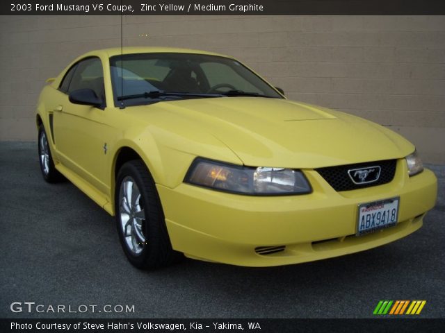 2003 Ford Mustang V6 Coupe in Zinc Yellow
