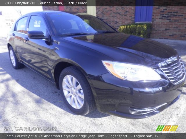 2013 Chrysler 200 Touring Sedan in Black