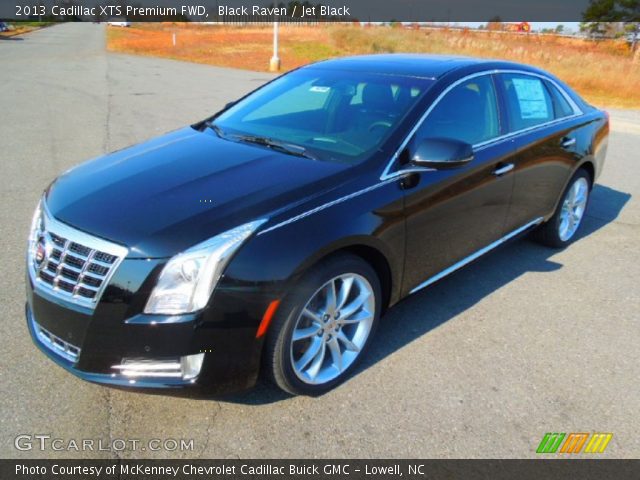 2013 Cadillac XTS Premium FWD in Black Raven
