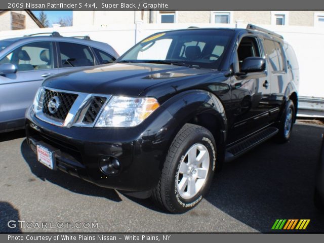2009 Nissan Pathfinder S 4x4 in Super Black