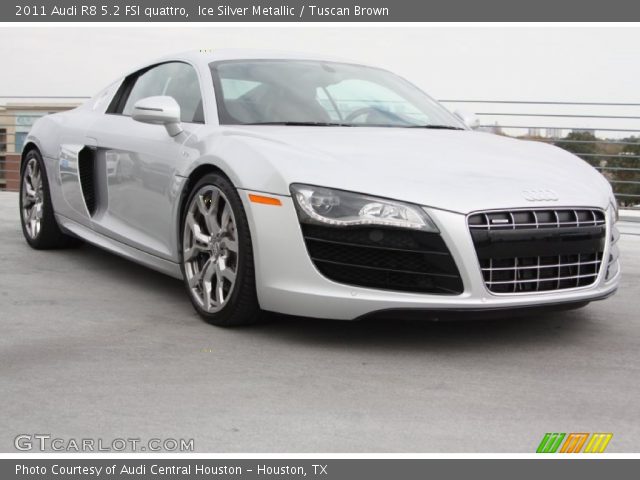 2011 Audi R8 5.2 FSI quattro in Ice Silver Metallic