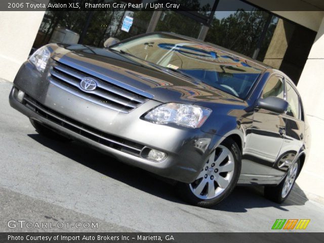 2006 Toyota Avalon XLS in Phantom Gray Pearl