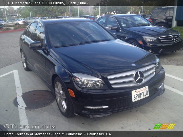 2011 Mercedes-Benz C 300 Luxury in Black