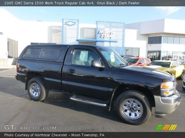 2005 GMC Sierra 1500 Work Truck Regular Cab 4x4 in Onyx Black