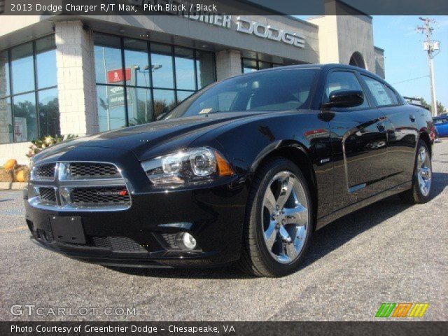 2013 Dodge Charger R/T Max in Pitch Black