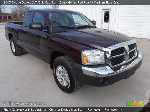 2005 Dodge Dakota SLT Club Cab 4x4 in Deep Molten Red Pearl