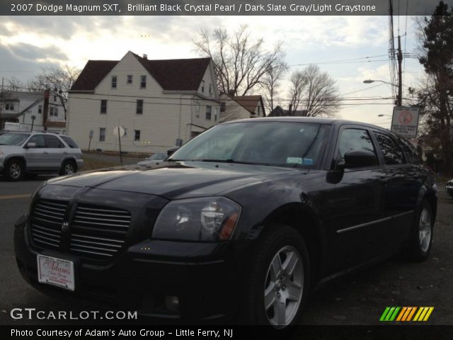 2007 Dodge Magnum SXT in Brilliant Black Crystal Pearl