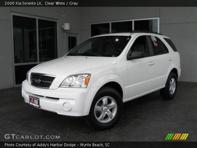 2006 Kia Sorento LX in Clear White