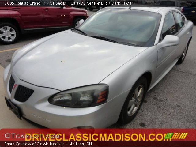 2005 Pontiac Grand Prix GT Sedan in Galaxy Silver Metallic
